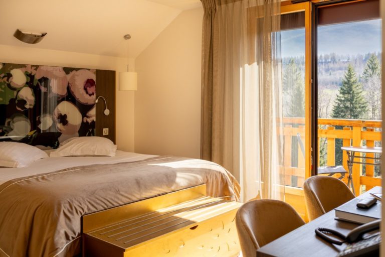 Etang-du-moulin-bonnetage-Chambre Grand Confort Balcon