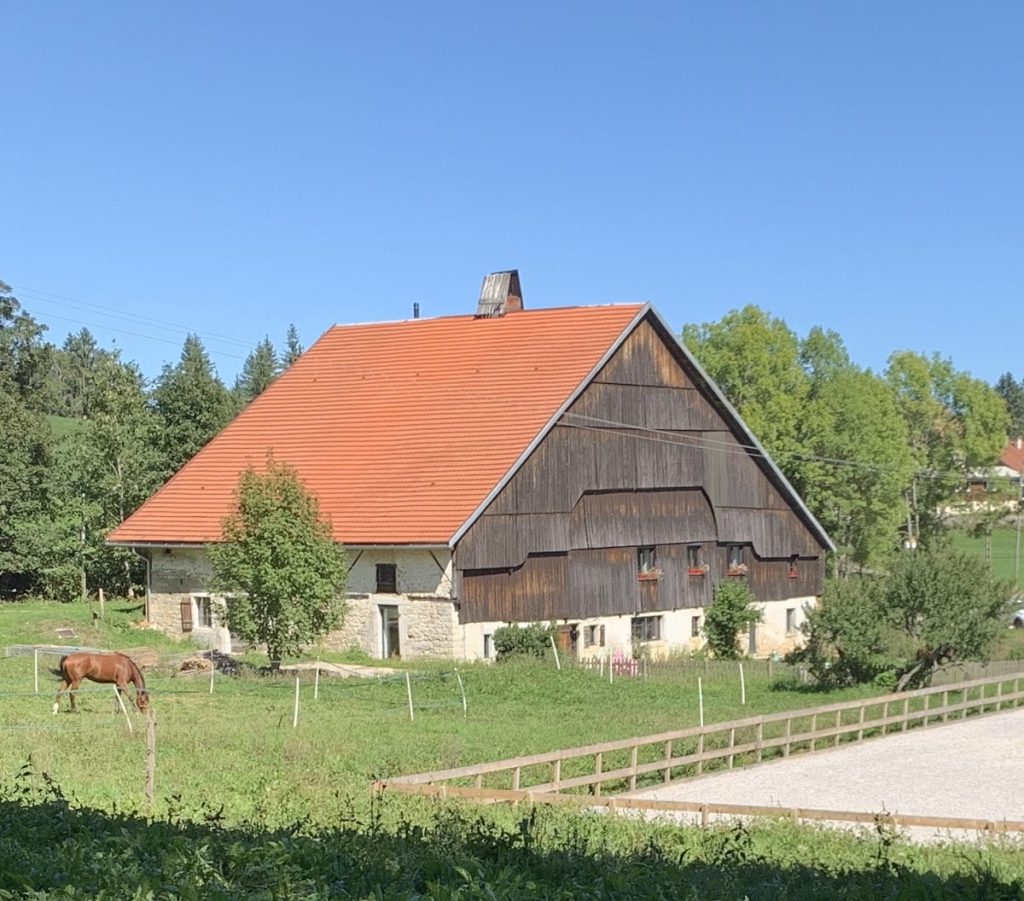 1A-IMAGE-PRINCIPALE-POUR-GUIDE-RK-LE-CHALET-1-.jpg