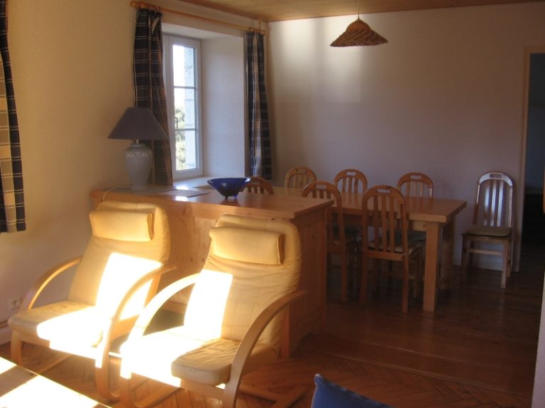 APPARTEMENT - COMMUNE DE LAVAL LE PRIEURÉ_3