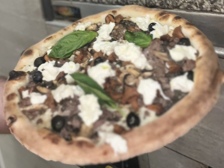 PIZZERIA LA NOVITA