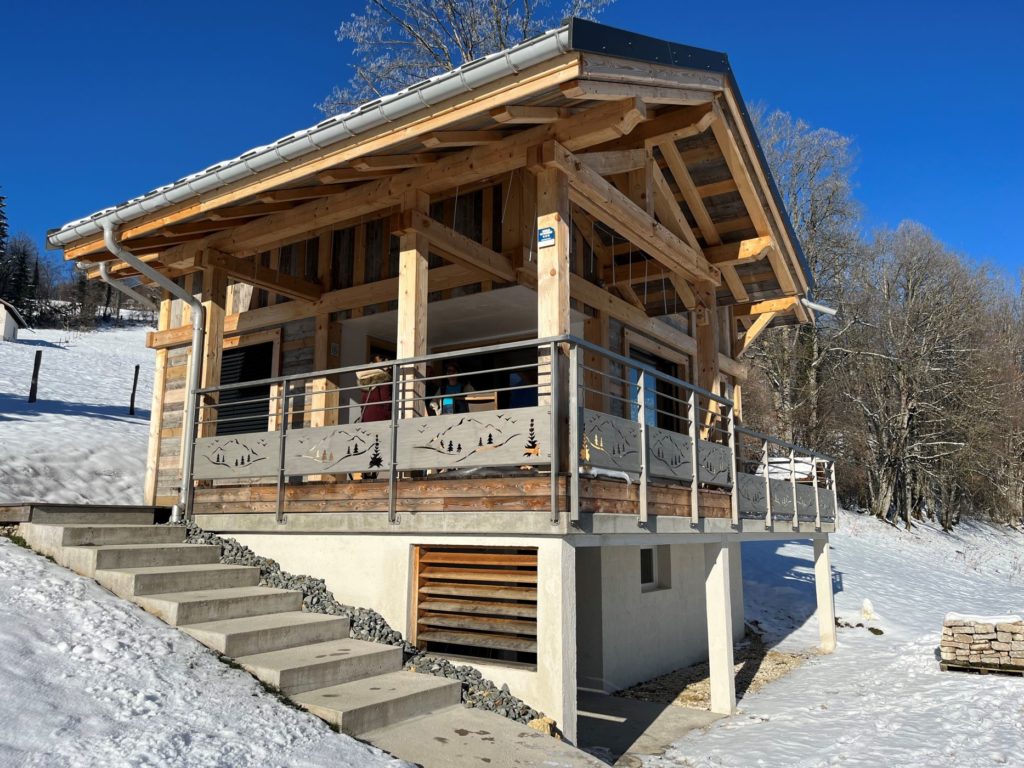 HautDouxChalet-LeaRuffiot-2.jpg