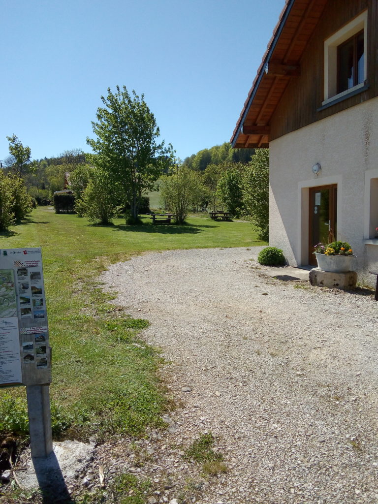 campingdemontaigu-valoreille2