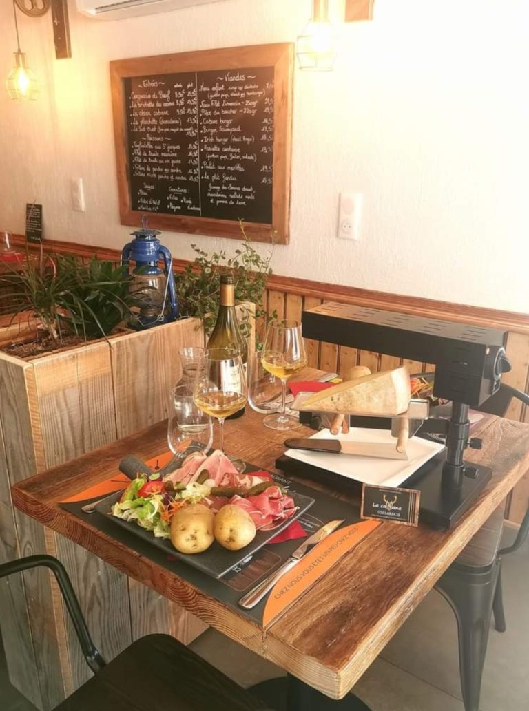 Restaurant-La Cabane-Villerslelac