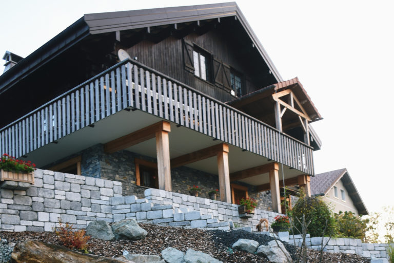 chambre-hotes-au-chalet-des-ours-exterieur